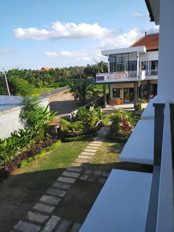 Limun Guesthouse Amlapura Exteriör bild