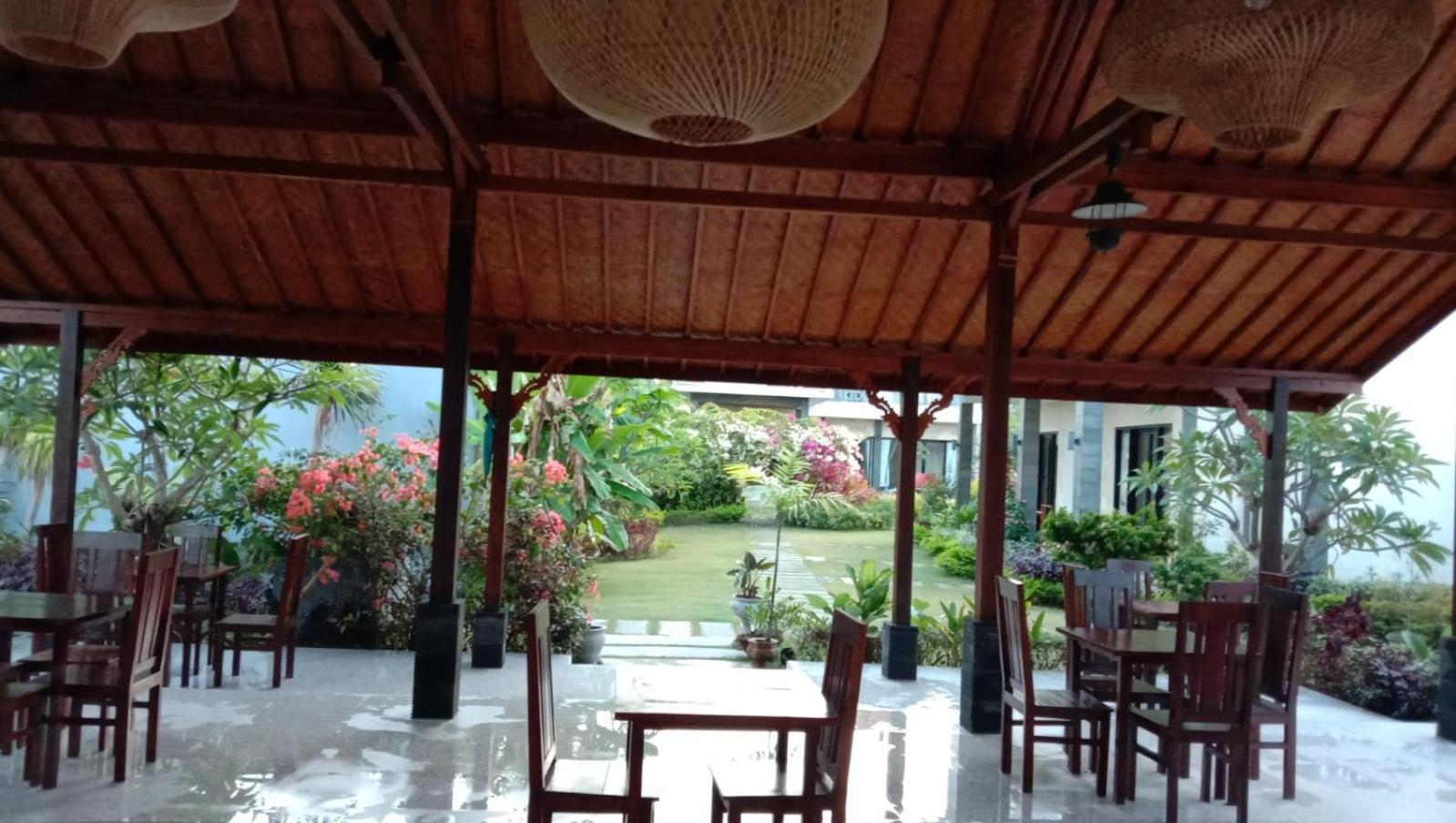 Limun Guesthouse Amlapura Exteriör bild