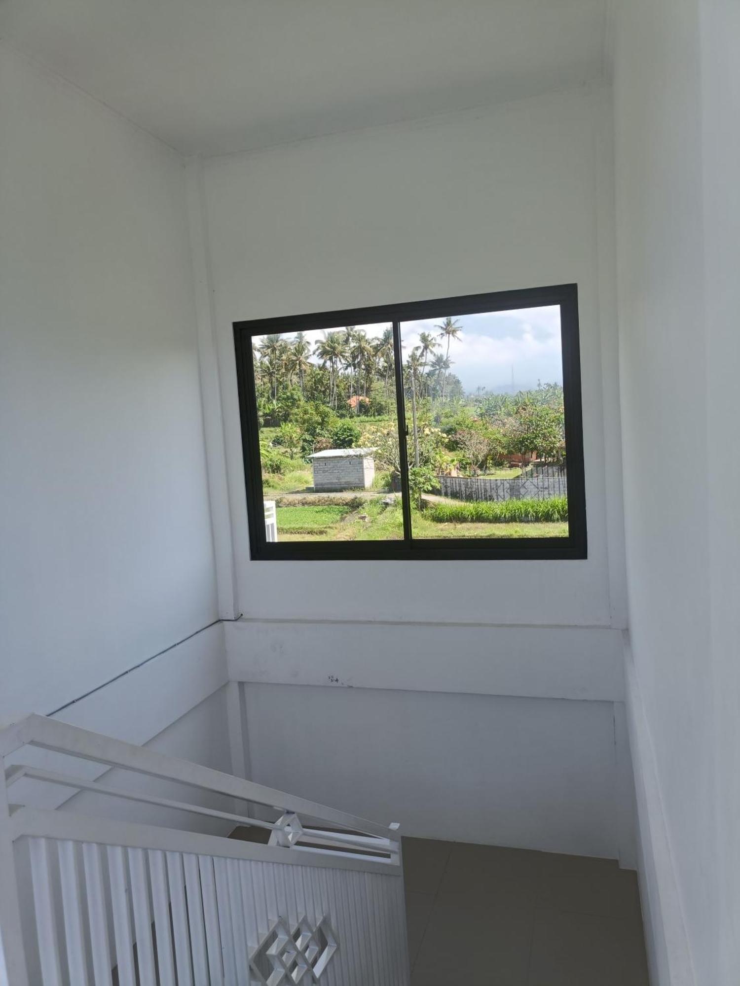 Limun Guesthouse Amlapura Exteriör bild
